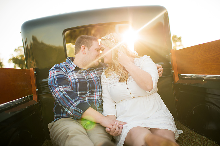 06_Whimsical_Rustic_Engagement_Session